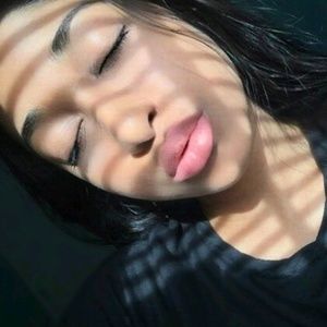 Meet your Posher, Rifah